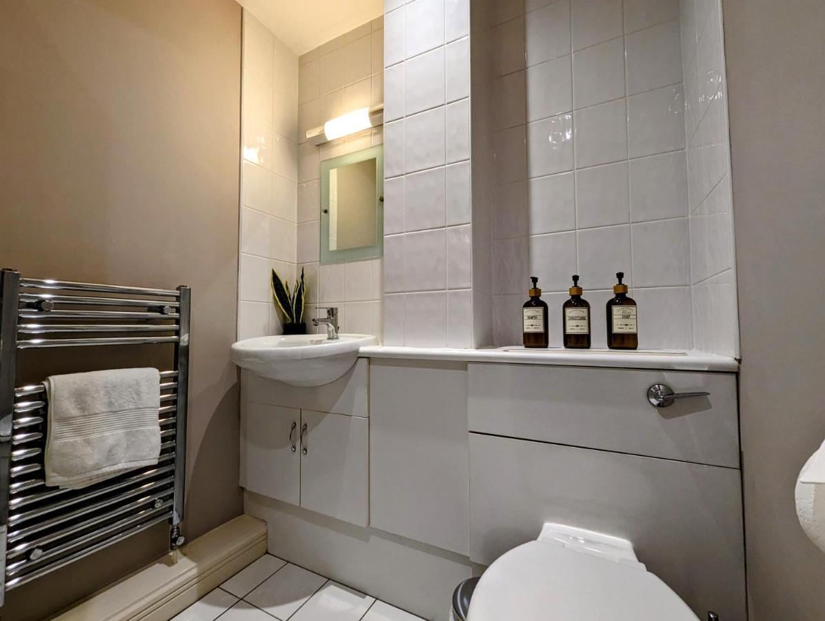 Quayside Apartment With Riverside Views & Parking Newcastle upon Tyne Eksteriør bilde